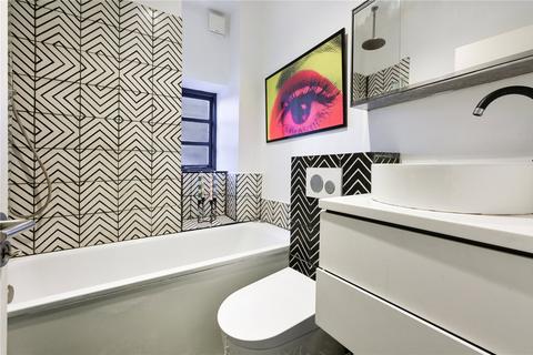 Flat B, 111 Mortimer Road, London, N1 4JY