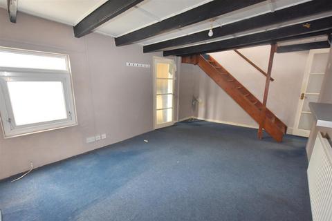 3 bedroom end of terrace house for sale, Trevenson Street, Camborne