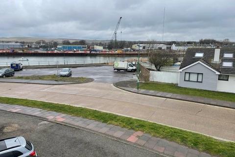 4 bedroom townhouse to rent, Harbour Way Shoreham by Sea