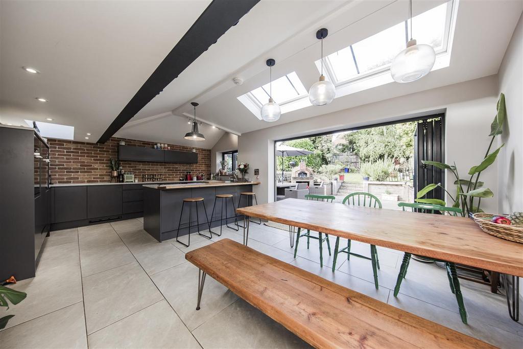 Kitchen Dining Living Space