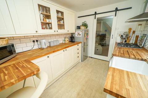 2 bedroom terraced house for sale, Vandyke Road, Leighton Buzzard