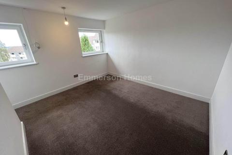 3 bedroom terraced house to rent, Acacia Place, Johnstone PA5