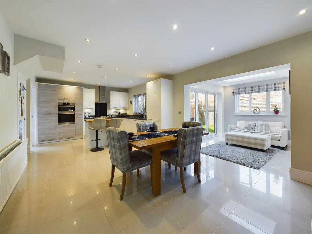 Kitchen / Diner