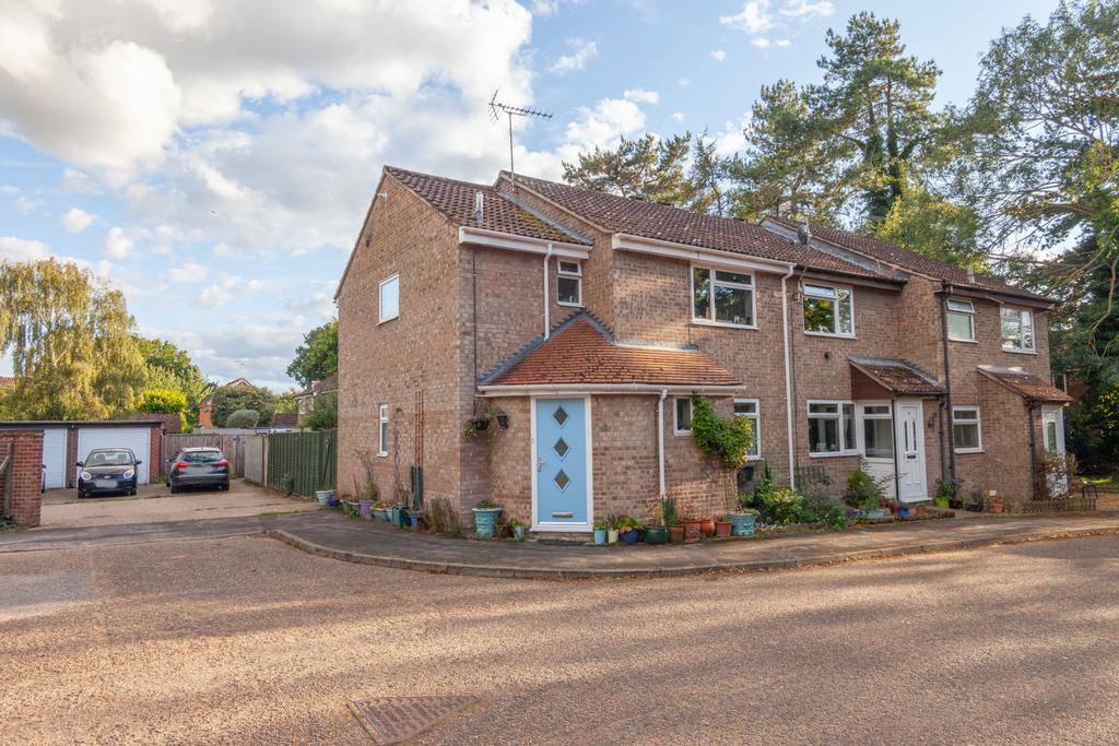 Extended 2 Bedroom End Terrace