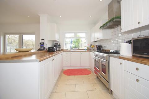 4 bedroom house for sale, Crofton Avenue, Bexley, DA5