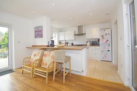 4 bedroom house for sale, Crofton Avenue, Bexley, DA5