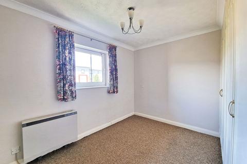 1 bedroom flat for sale, Bridge Road, Grays RM17