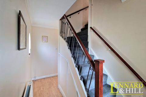 176 Blackshots Lane, Grays, RM16 2LJ