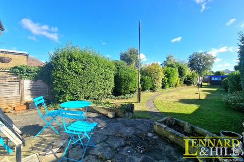 176 Blackshots Lane, Grays, RM16 2LJ