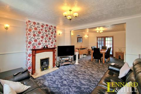 3 bedroom semi-detached house for sale, The Firs, Grays RM16