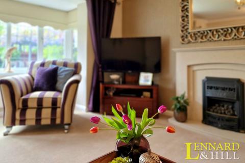 21 Antelope Avenue, Grays, RM16 6QT