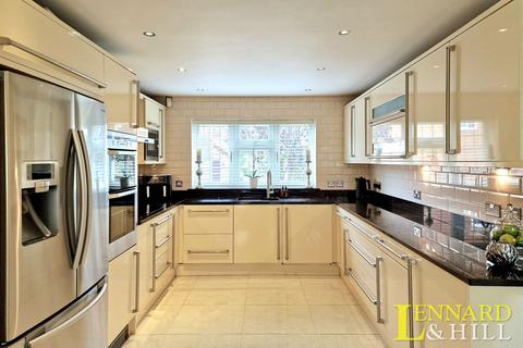 21 Antelope Avenue, Grays, RM16 6QT