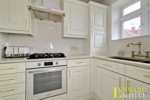 97 Wharf Road, Stanford-le-hope, SS17 0EE