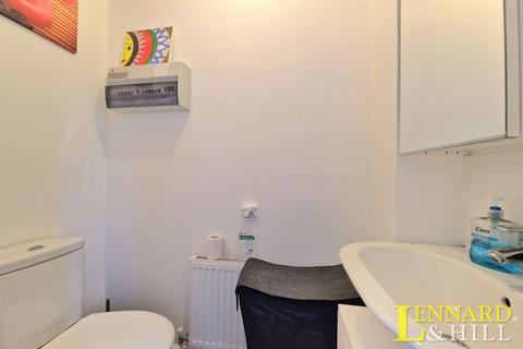 1 Fox Field Close, Grays, RM20 3AQ