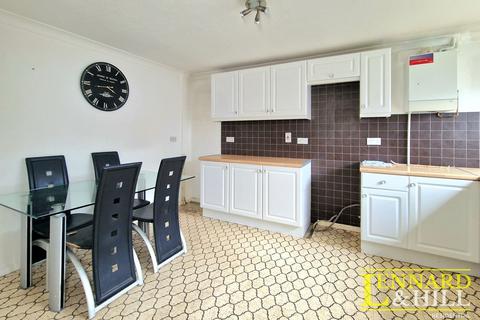 3 Dartview Close, Grays, RM17 5TL