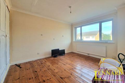 3 Dartview Close, Grays, RM17 5TL