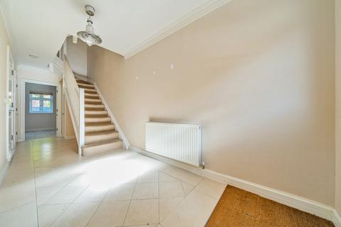 4 bedroom terraced house for sale, Barn Croft Drive, Lower Earley, Reading