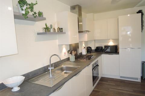 2 bedroom flat for sale, Londinium Road, Colchester