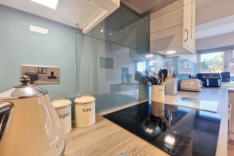 2 Cherry Tree Close, Grays, RM17 6JA
