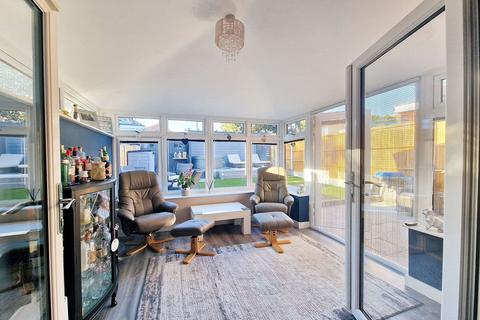 2 Cherry Tree Close, Grays, RM17 6JA