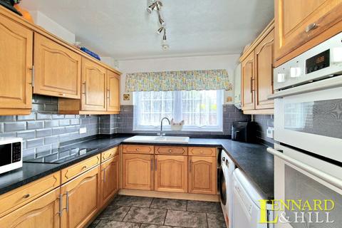 4 bedroom detached house for sale, Bromley, Grays RM17