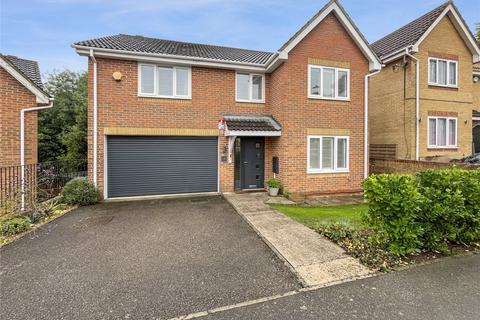 4 bedroom detached house for sale, Peacock Rise, Walderslade, Kent, ME5