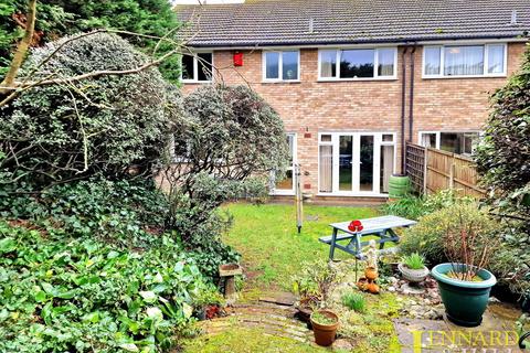 2 Dartview Close, Grays, RM17 5TL