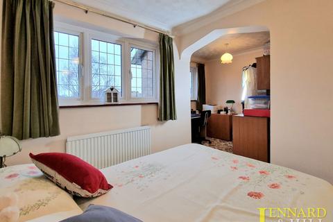 2 Dartview Close, Grays, RM17 5TL