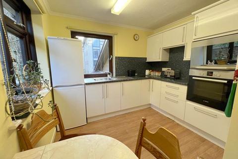 2 bedroom flat for sale, Gerddi Rheidol, Trefechan, Aberystwyth