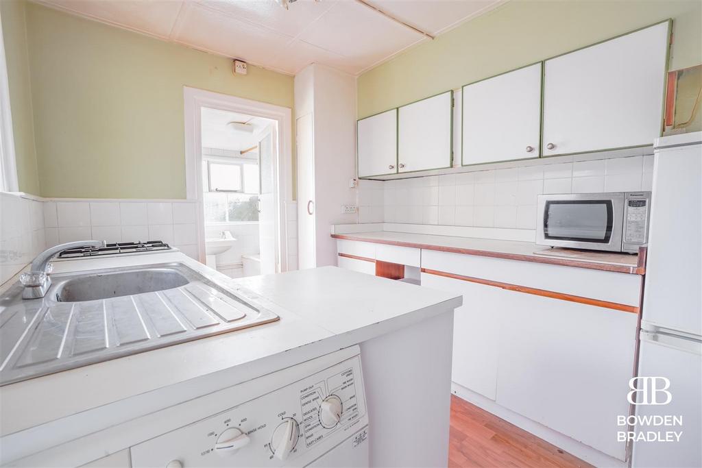 Kitchen (B).jpg
