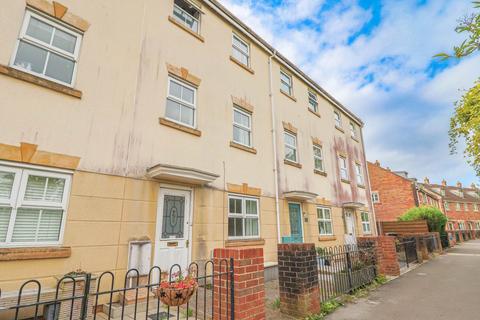 4 bedroom townhouse for sale, Badgers Way, Weston Super Mare