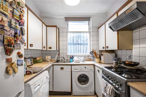 4 bedroom end of terrace house for sale, Edgeley Road, London, SW4