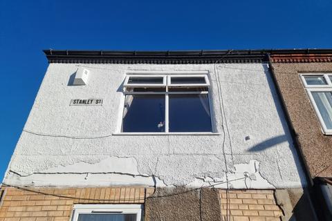 1 bedroom apartment to rent, Stanley Street, Grimsby, Lincolnshire, DN32