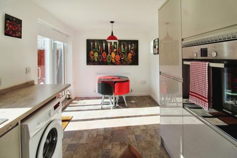 67 Rothbury Drive, Ashington, NE63 8TJ