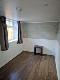 2 bedroom detached bungalow for sale, Lambs Lane North, Rainham RM13