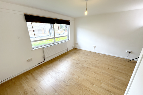 1 bedroom flat for sale, Pelham Road, Ilford IG1