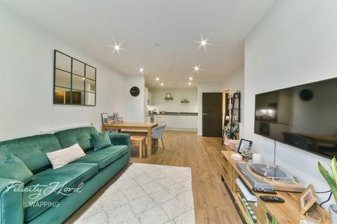 2 bedroom apartment for sale, Bridle Mews, London, E1