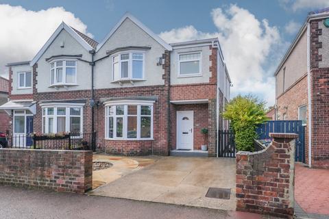 3 bedroom semi-detached house for sale, Eastwood Gardens, Low Fell, NE9