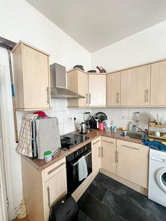 2 bedroom flat to rent, West End Lane, London NW6