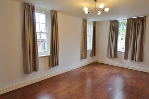 2 bedroom flat to rent, Henley Road, Ipswich, IP1