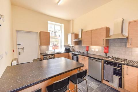 1 bedroom in a house share to rent, Commercial Street, Shipley, BD18 3SP