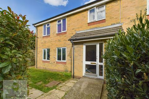 1 bedroom ground floor flat for sale, 26 Nursery Gardens, Hoo, Rochester, ME3 9BN