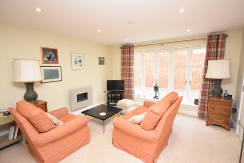 2 bedroom semi-detached house for sale, West Street, Farnham, Surrey, GU9