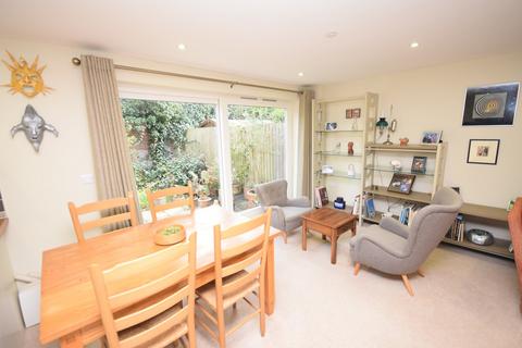 2 bedroom semi-detached house for sale, West Street, Farnham, Surrey, GU9