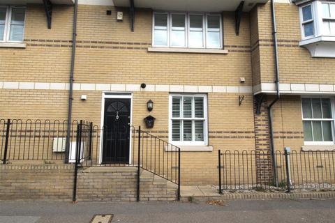 2 bedroom house for sale, windmill court, Broadway, Sheerness