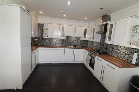 3, Windmill Court Broadway, Sheerness, ME12 1TF