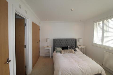3, Windmill Court Broadway, Sheerness, ME12 1TF