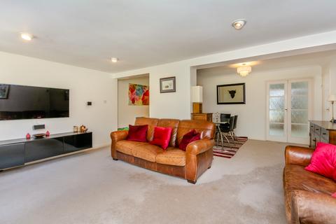 10 Linfields, Amersham, HP7 9QH