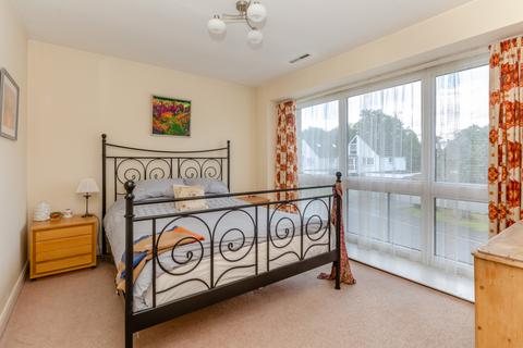 10 Linfields, Amersham, HP7 9QH