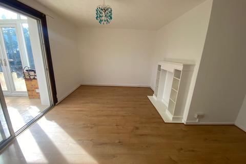 3 bedroom end of terrace house to rent, Perry Mead, Enfield EN2